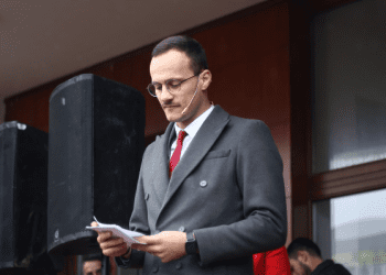 Kryetari i Gjilanit ndalohet nga autoritetet serbe në pikën kufitare te Dheu i Bardhë