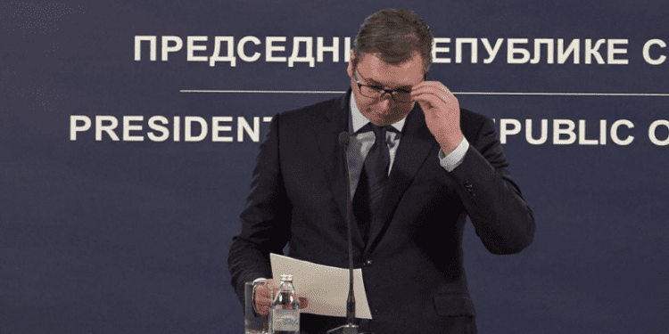 Vuçiqit i dridhen “themelet” e koalicionit qeverisës