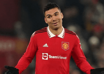 Kështu “thur vargje” Ten Hag për Casemiro