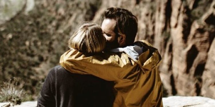 Miqësi me ish-të dashurin, ekspertët këshillojnë ta mendoni!