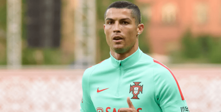 Çfarë e largoi Ronaldon nga Manchester United?