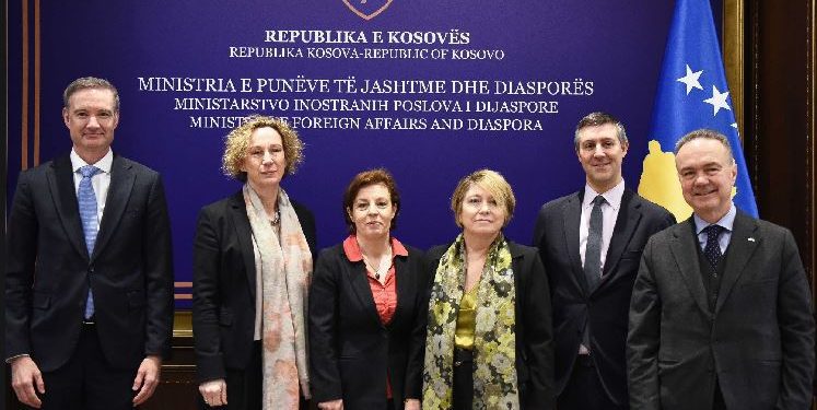 Gërvalla u flet ambasadorëve të QUINT-it për ndikimin e Rusisë në rajon