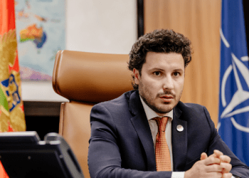 Më mirë vonë se kurrë, Abazoviç uron Pavarësinë e Kosovës një ditë pas