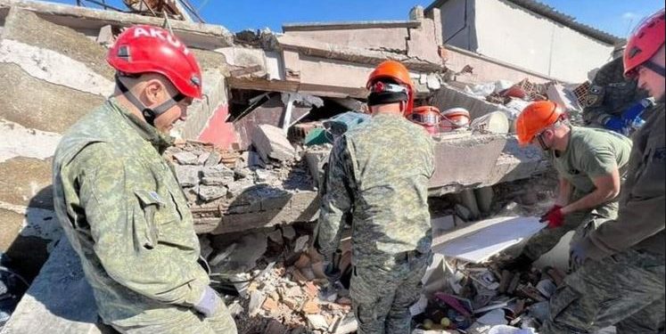 Pjesëtari i FSK-së në Turqi flet për emocionet pas nxjerrjes së 4 personave nga rrënojat