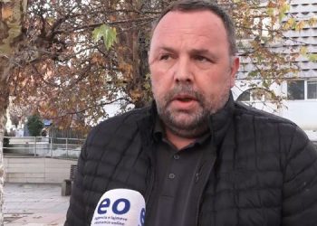 Hoxha kundërshton idenë e Kurtit për 4 mijë banesa të reja: Këta po punojnë me kry t’vet