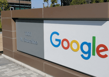 Google “motori i njohurive” vjen me risi