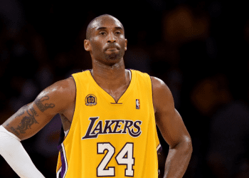Shitet për 5.8 milionë dollarë fanella Kobe Bryant