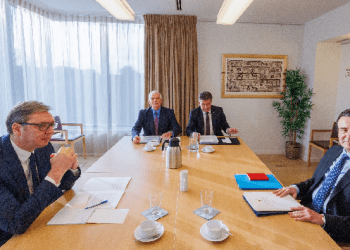 Kush po e pengon dialogun, flasin nga BE