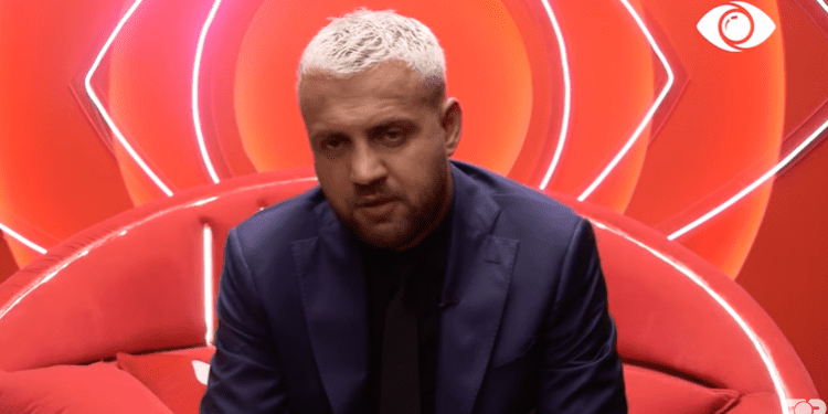 Banorët e nominuan, por Luizi votohet për të vazhduar qëndrimin në BBVA