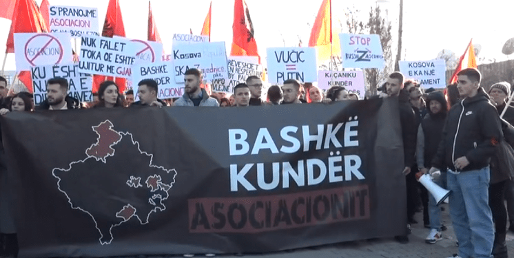 “S’pranoj Asociacion që na bosnjëzon”, studentët marshojnë