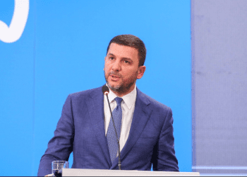 Krasniqi: Universiteti i Prishtinës kështjellë e dijes dhe rezistencës për liri