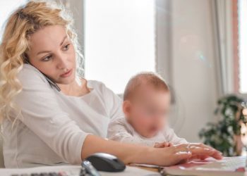 5 këshilla për nënat që punojnë dhe kujdesen për fëmijët e tyre njëkohësisht