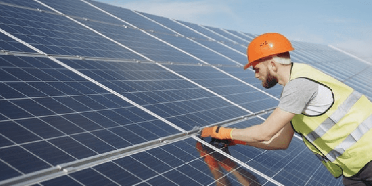 Zvicra instalon fiks 5.000 panele diellore