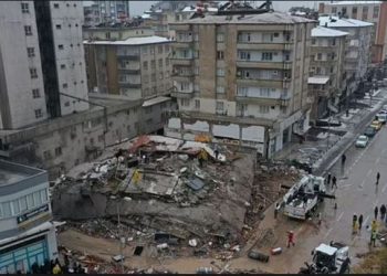 Pikëlluese: Shkon në 20 mijë numri i viktimave nga tërmeti në Turqi e Siri