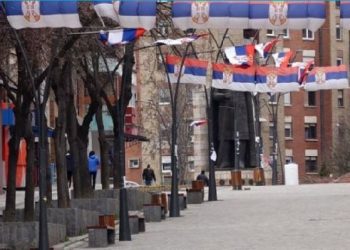 Kërcënohet me armë dhe ndiqet me veturë në veri ekipi i televizionit T7