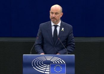 Raportuesi për Serbinë: Nuk janë vendime të lehta, por dialogu nuk ka kthim prapa