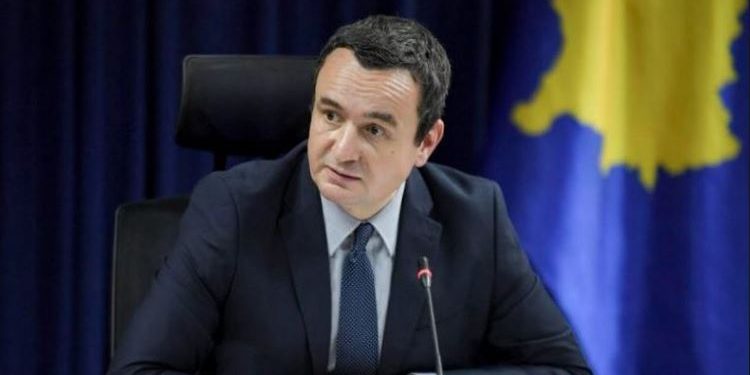 Kurti i përgjigjet ambasadorit Hill: Askush nuk duhet të ndihet i turpëruar për bombardimet e NATO-s