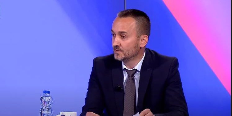 Rexhaj flet për akuzat e deputetit Muja: Janë të pavërteta