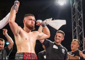 Bernardin Jakaj shënon fitore ndaj boksierit serb, Marko Nikolic