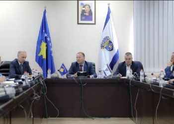 Hoxha takohet me menaxhmentin e lartë të PK-së, flasin për sigurinë e përgjithshme