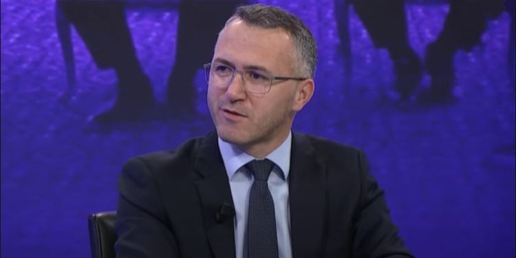 Zulfaj: Serbia duhet të sanksionohet për ikjen ndaj nënshkrimit të marrëveshjes