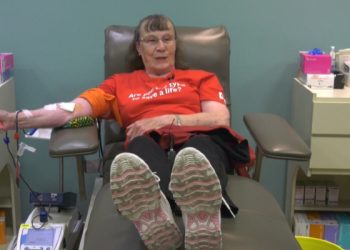 Hyn në librin e Guiness pasi dhuroi 100 litra gjak për 60 vite