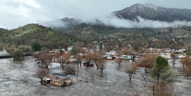 Përmbytje në disa pjesë të Kalifornisë, banorëve u bëhet thirrje të evakuohen