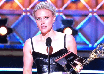 Kate McKinnon i bashkohet filmit fantastiko-shkencor “The Blink Of An Eye”