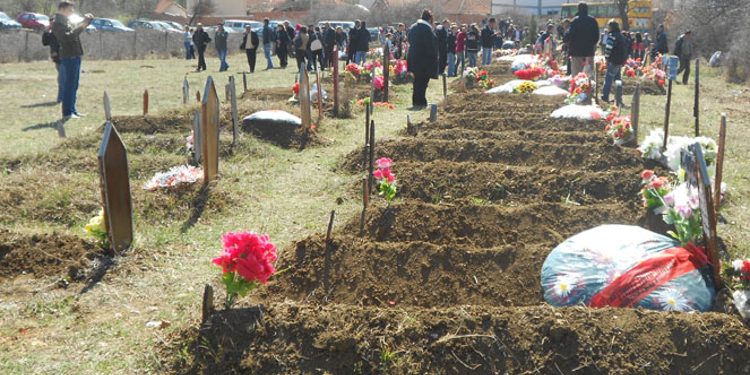 24 vjet nga masakra e Izbicës