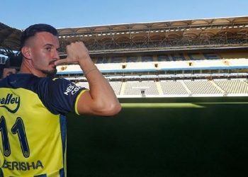Futbollisti kosovar Mërgim Berisha ftohet nga Gjermania