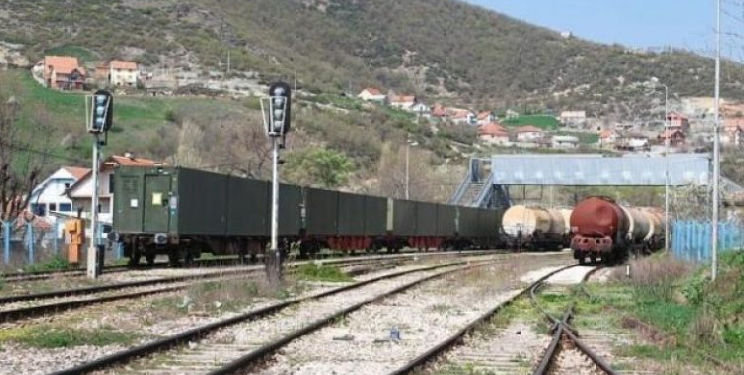 Gjendet pa shenja jete një person në stacionin e trenit në veri të Mitrovicës