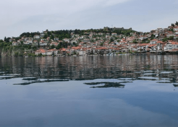 Pse u zgjodh që takimi Kurti-Vuçiq të mbahet pikërisht në Ohër?