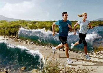 Dëgjoni muzikë teksa ushtroni, këto janë disa nga përfitimet