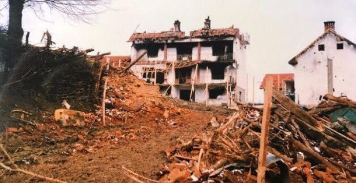 I moshuari flet për sulmin ndaj Jasharëve: Nga nxitimi që të iknin harruam një fëmijë në shtëpi