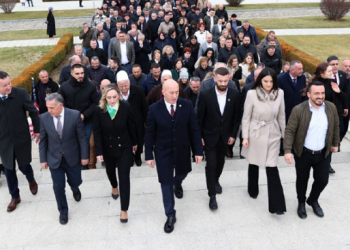 25-vjetori i rënies heroike të familjes Jashari, Haradinaj homazhe në Prekaz