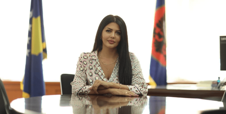 Krasniqi e LDK-së pyet Aliun: Allahile qysh ja qite lapsin, 2 vjet punime me 9.78 km rrugë?