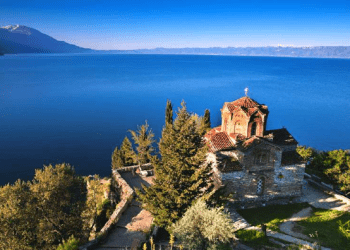 Kaq miliarda euro shpenzuan turistët në Shqipëri