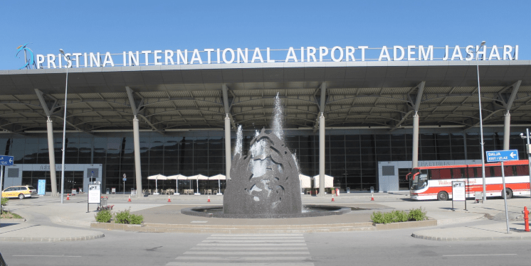 Policia jep detaje të reja për alarmin e rremë për bombë në Aeroportin e Prishtinës