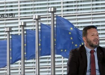 Analisti Sefaj: Kosova e pagoi shtrenjtë liberalizimin e vizave