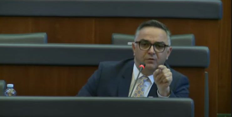 Tahiri i AAK-së: Qeveria Kurti ka dështuar në të gjitha fushat e brendshme dhe te jashtme