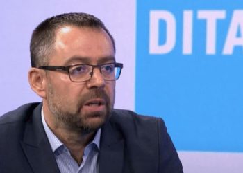 Djali i vëllait të Jakup Krasniqit tregon se ky i fundit po shkruan libër në Hagë