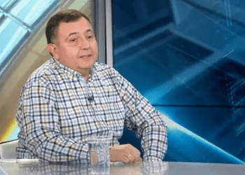 Angjelkoviq: Vuçiq, për disa arsye të veta bëri që shqiptarët të instalojnë pushtetin në veri