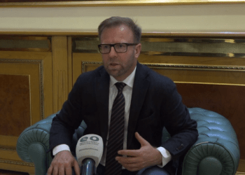 Abazi: 51% në VV udhëhiqet nga një person që nuk është pjesë e partisë