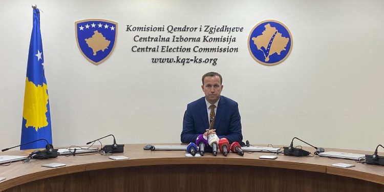 Zgjedhjet në veri, KQZ: Janë hapur të gjitha qendrat e votimit