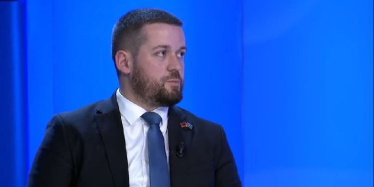 Maliqi: Feja nuk përjashton kombin ashtu siç kombi nuk duhet ta përjashtoj atë