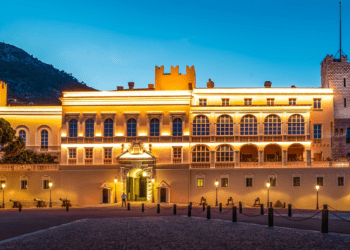 Këto janë 5 pallatet mbretërore më përrallore në Europë