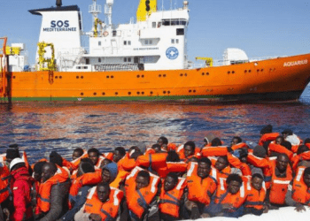 Rreth 600 emigrantë shpëtohen në Sicili