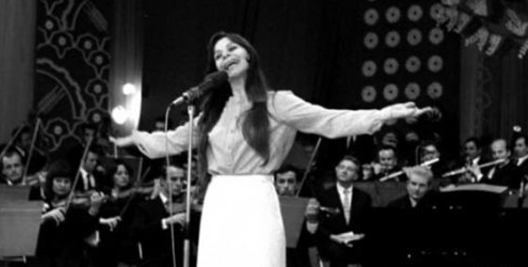 84 vjet nga lindja e këngëtares ikonë të skenës shqiptare