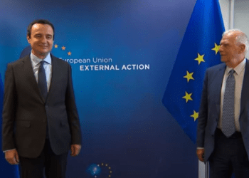 Borrell telefonon Kurtin, flasin për situatën në veri