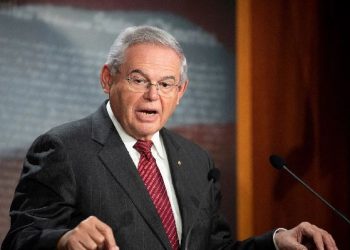 Menendez: Jam i shqetësuar për disa nga propozimet, siç është asociacioni i komunave serbe